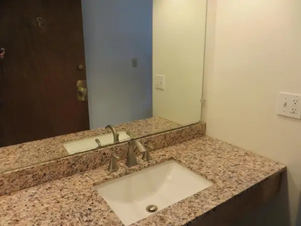 Jet Inn 8